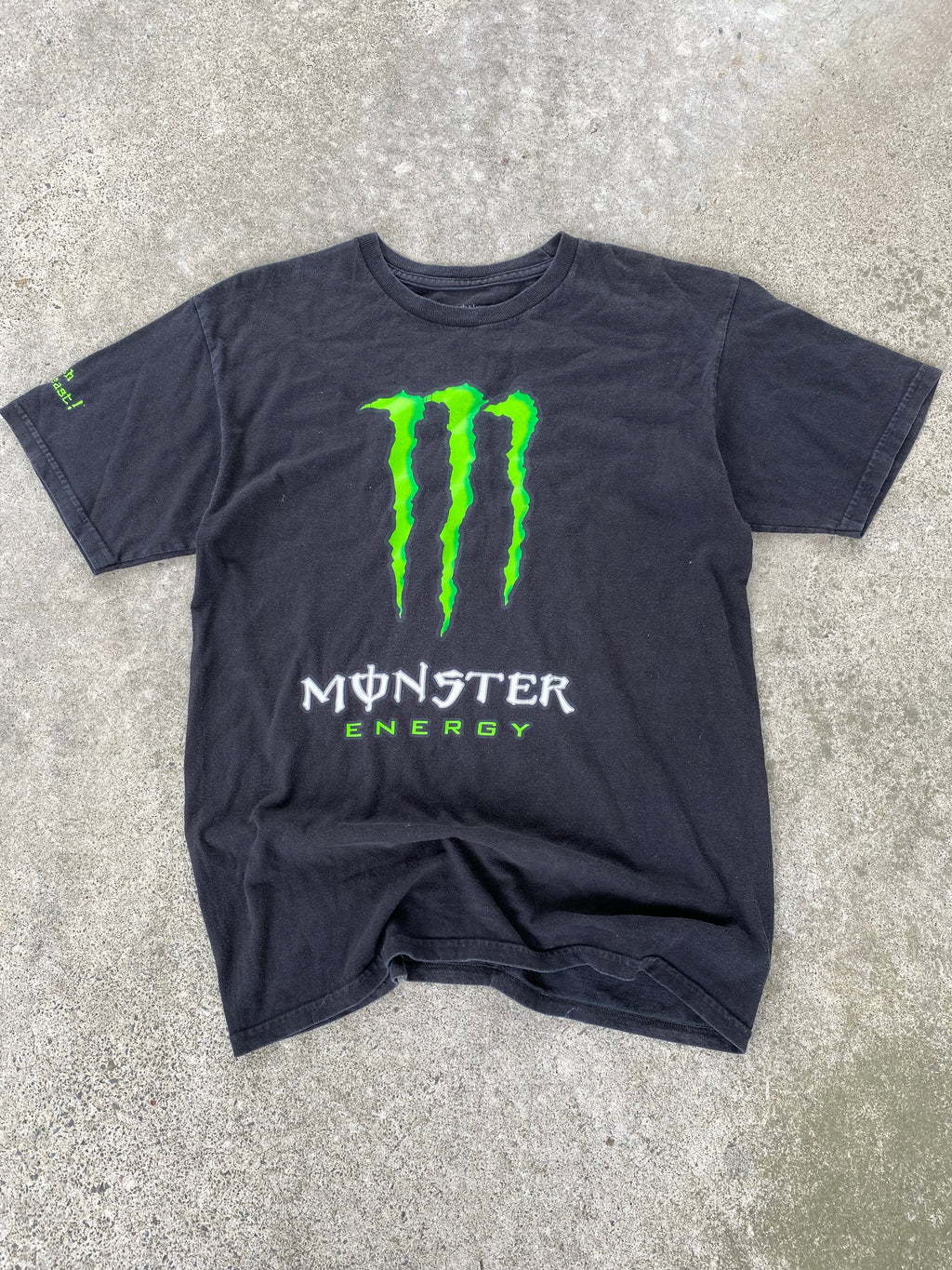 monster tee “M