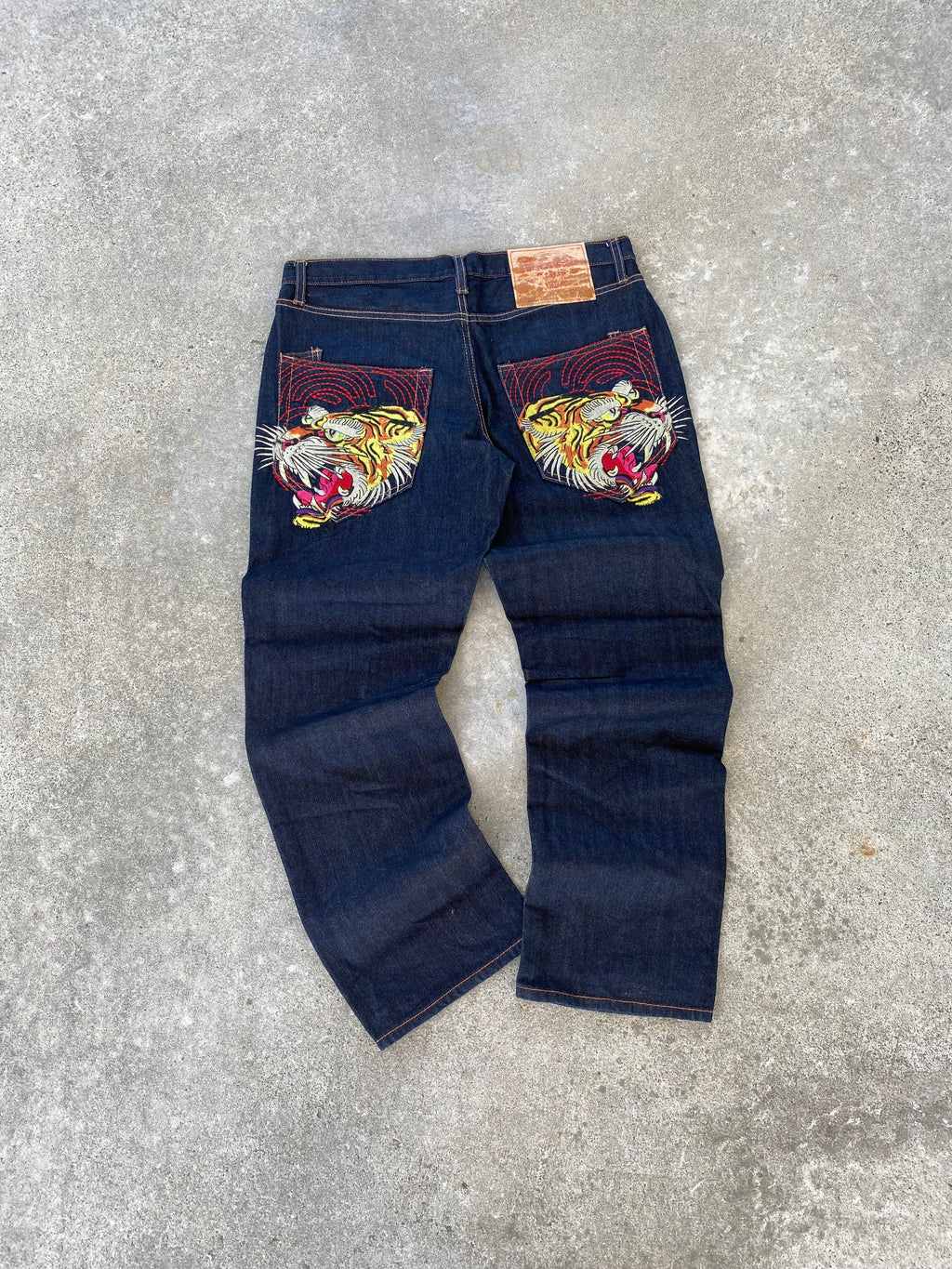 ed hardy tiger jeans-32”