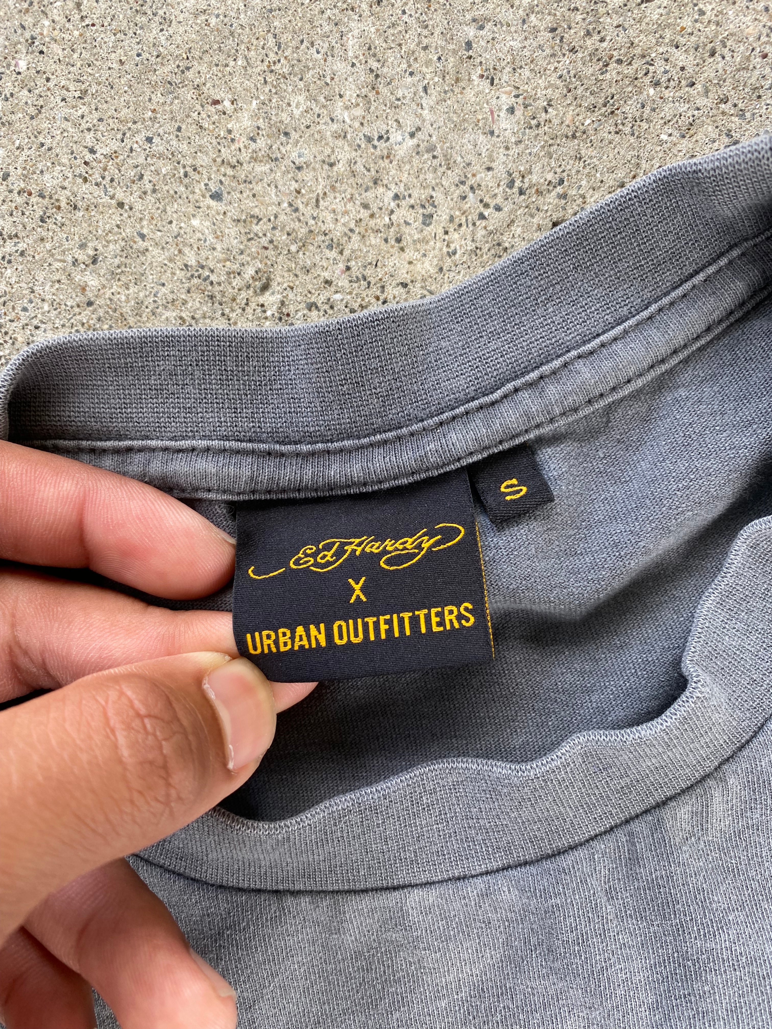 ed hardy-S fits like M