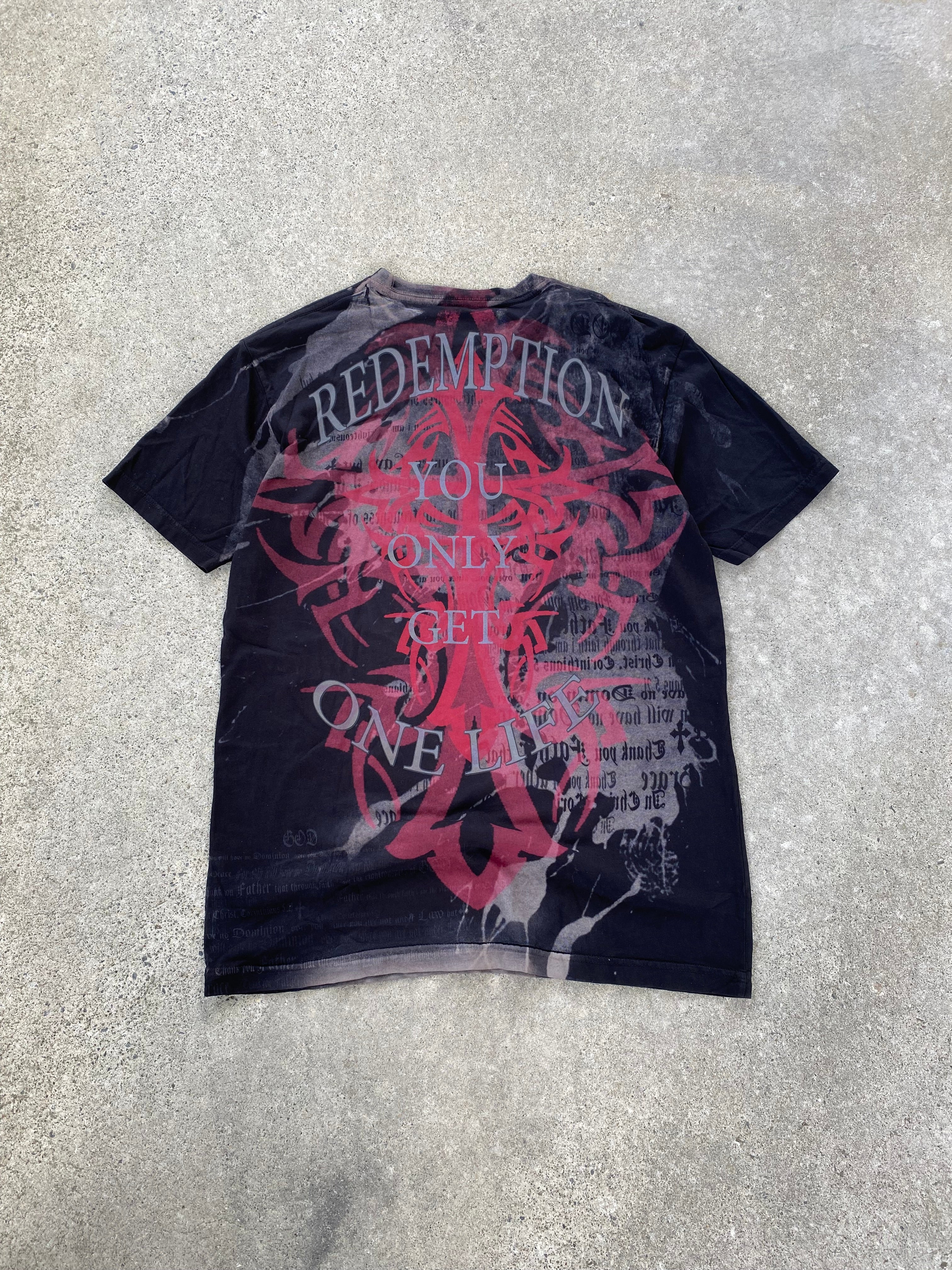 redemption aop tee-XL”