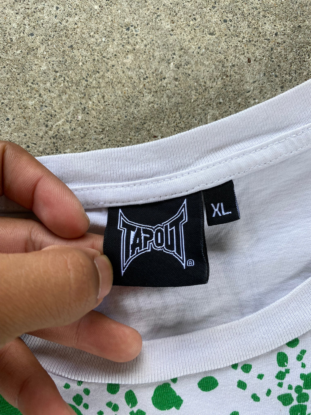 Tapout Tee-XL”