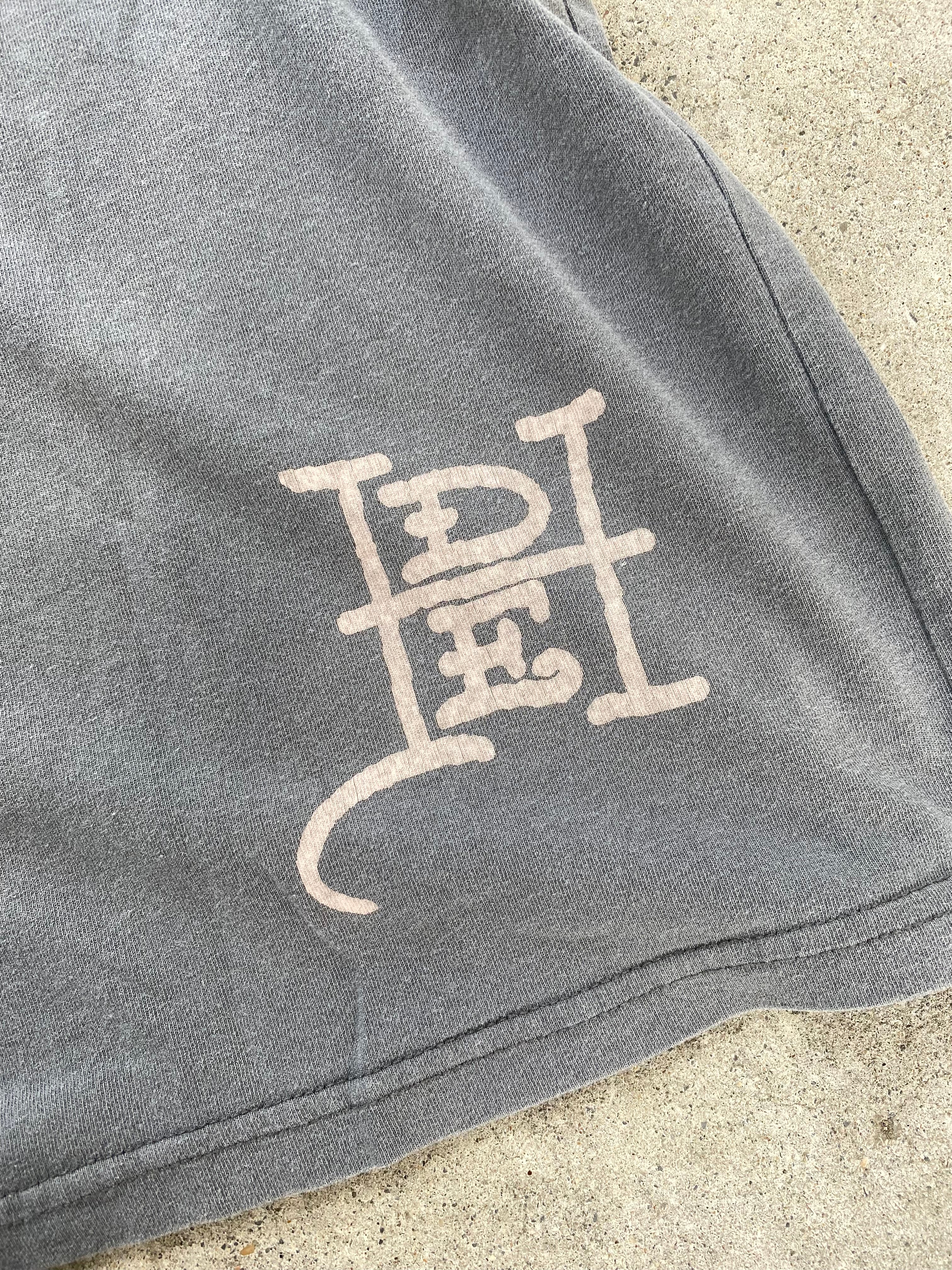 ed hardy-S fits like M