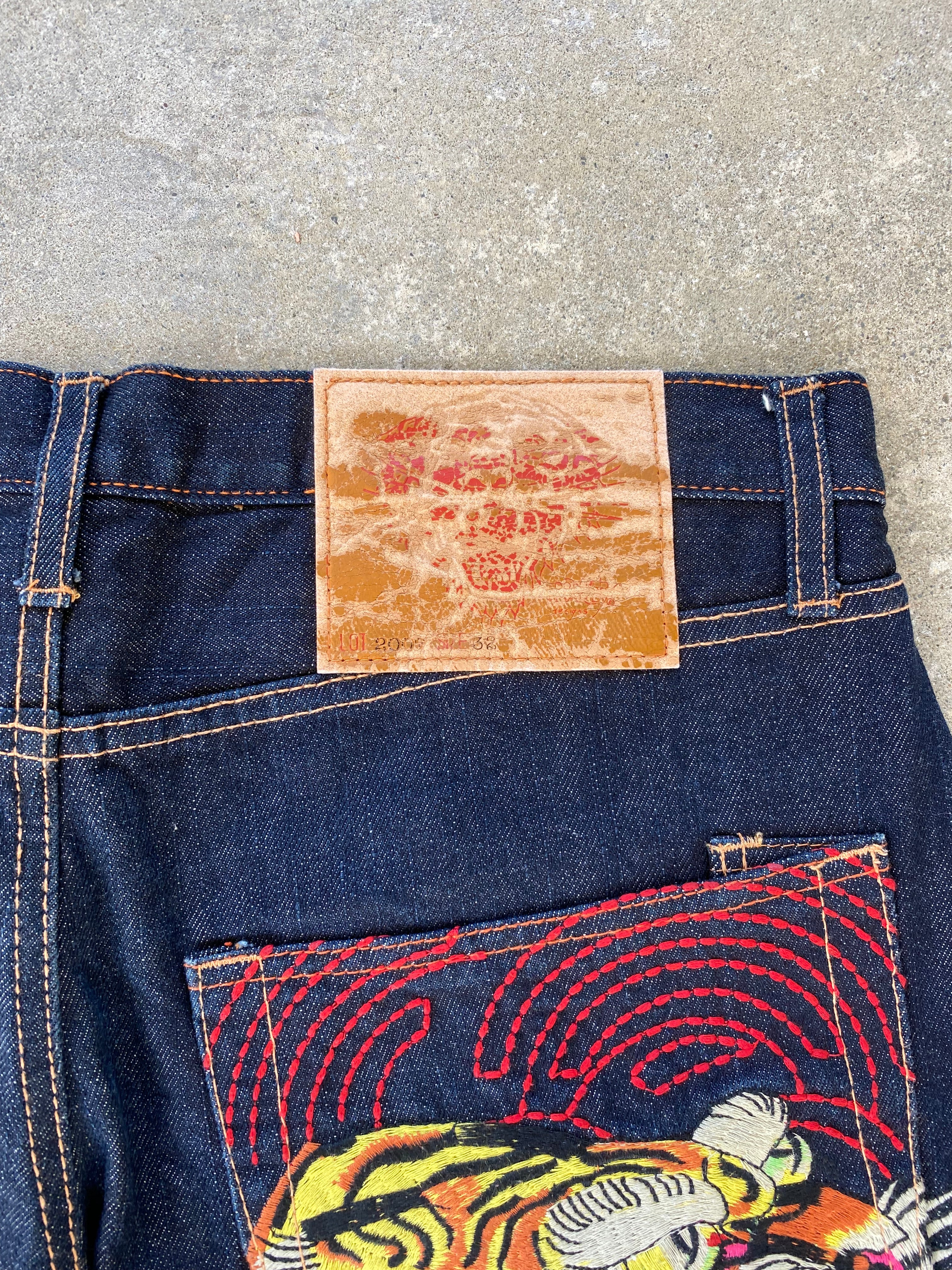 ed hardy tiger jeans-32”