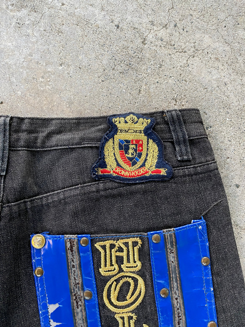 crown holder jorts-34”