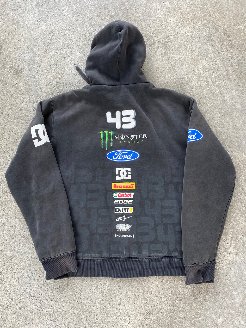 insaanee fur monster x dc zip hoodie “L