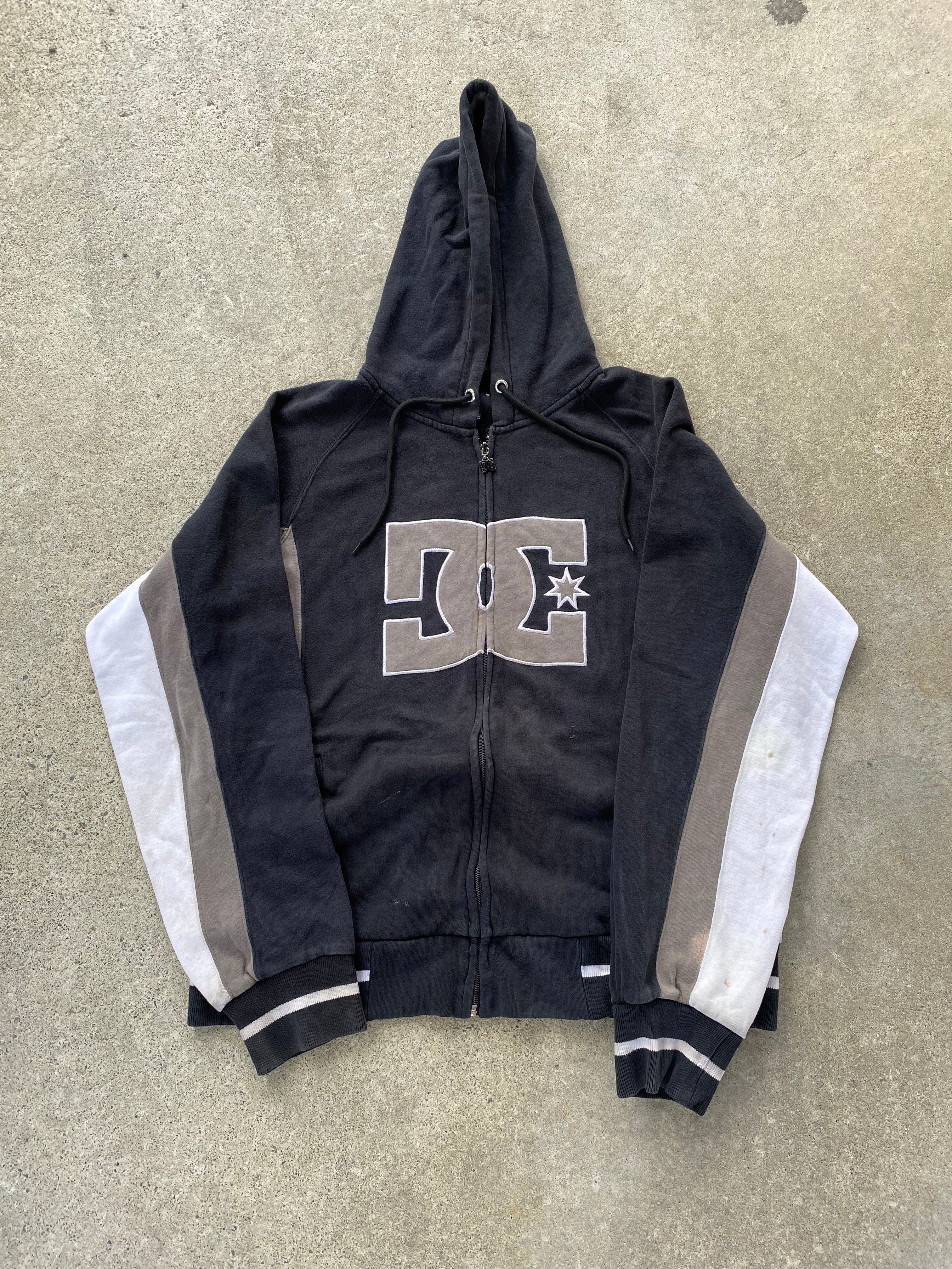 Dc zip hoodie “S