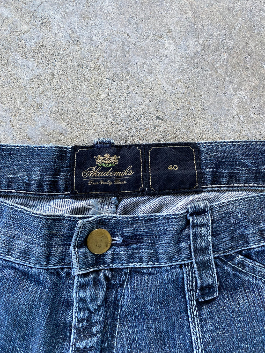 akademiks jorts-40”