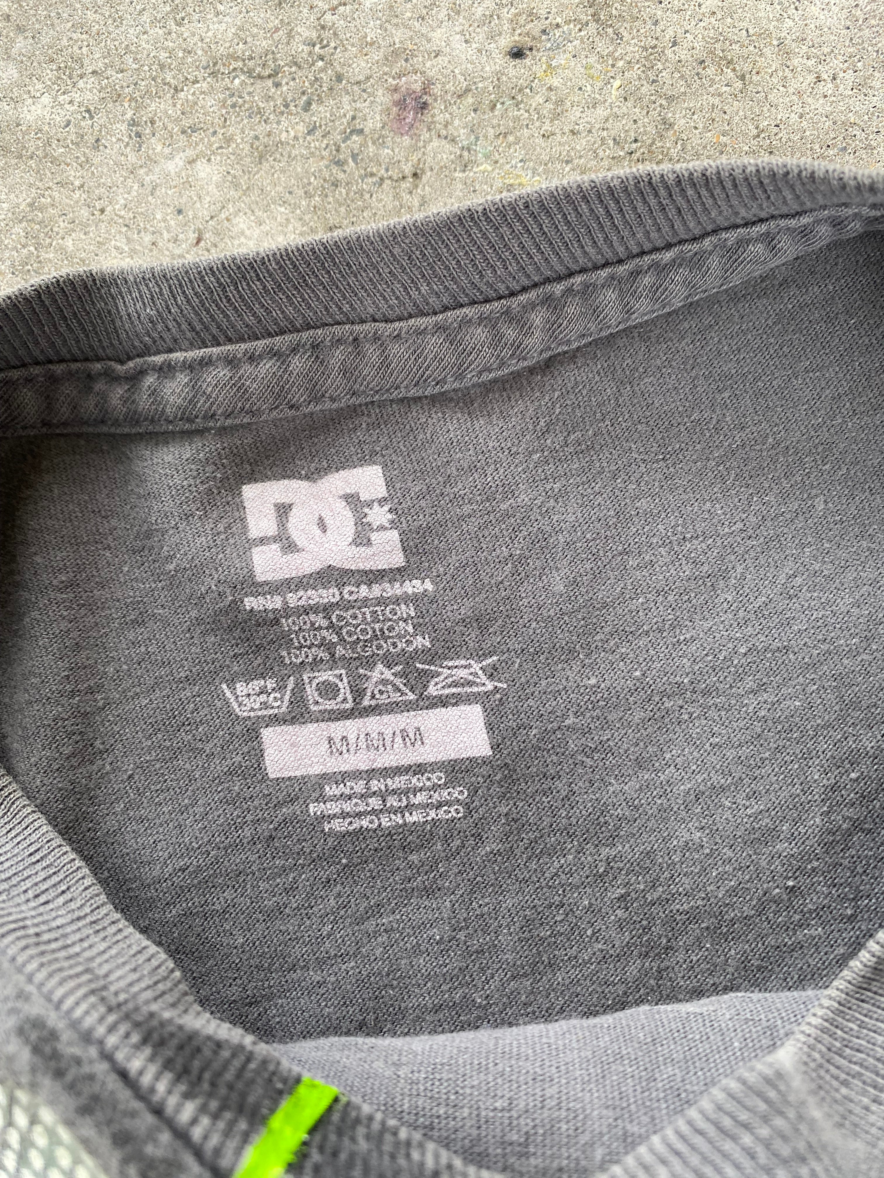 dc tee “M