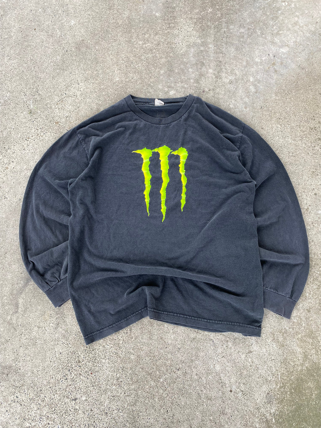 monster longsleeve “L