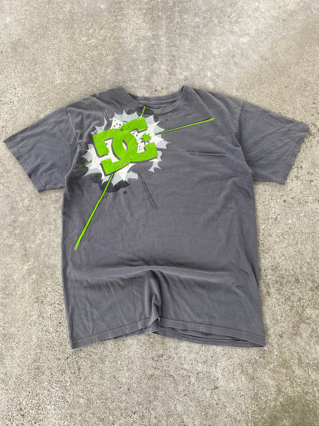 dc tee “M