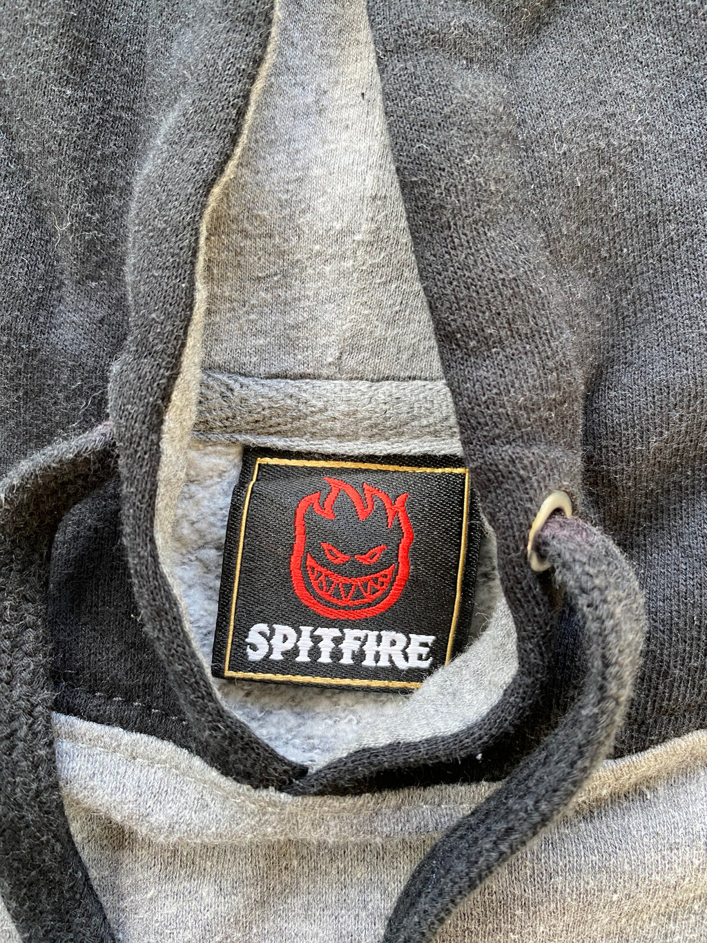 spitfire hoodie “M