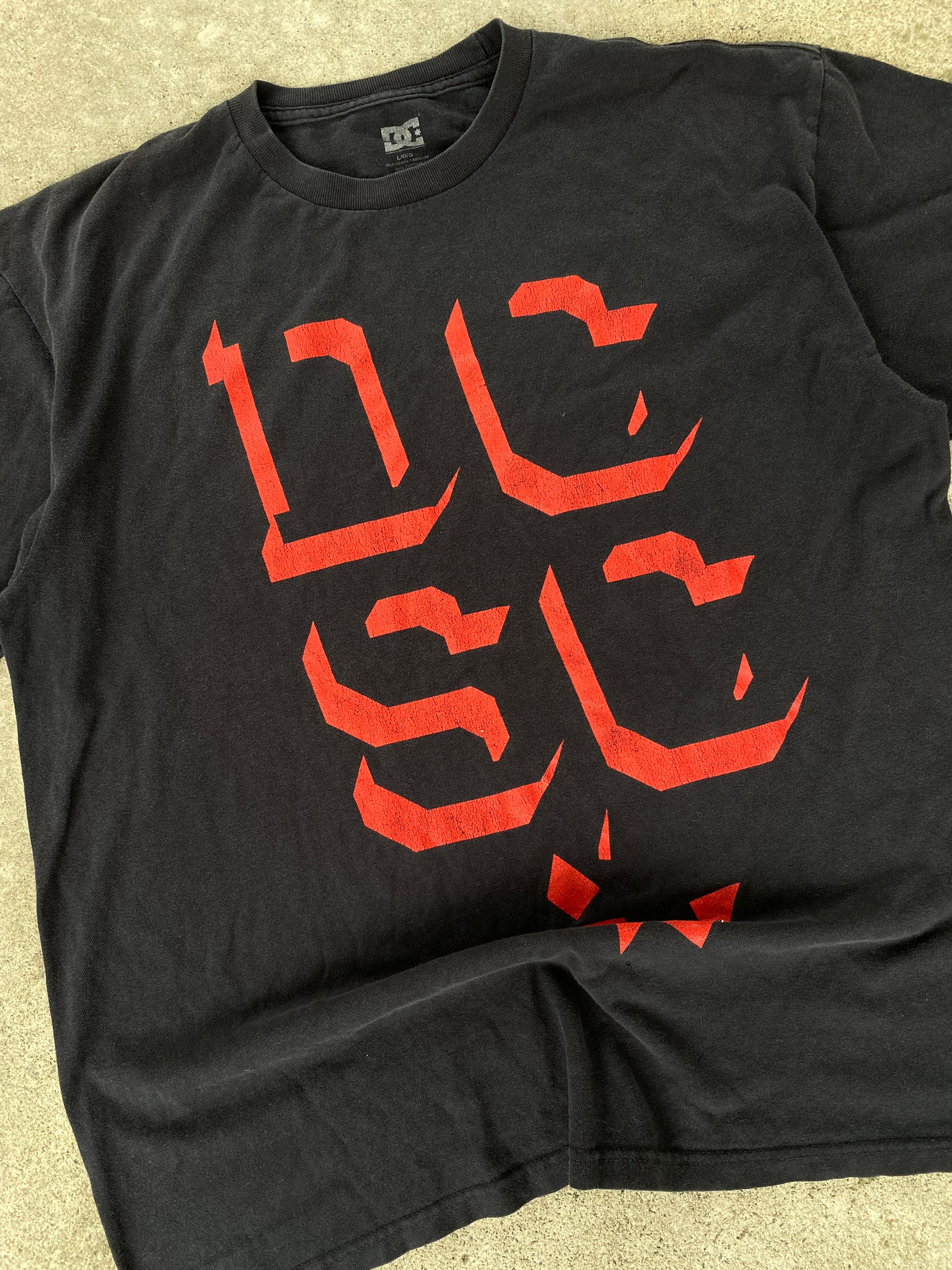 dc tee “L