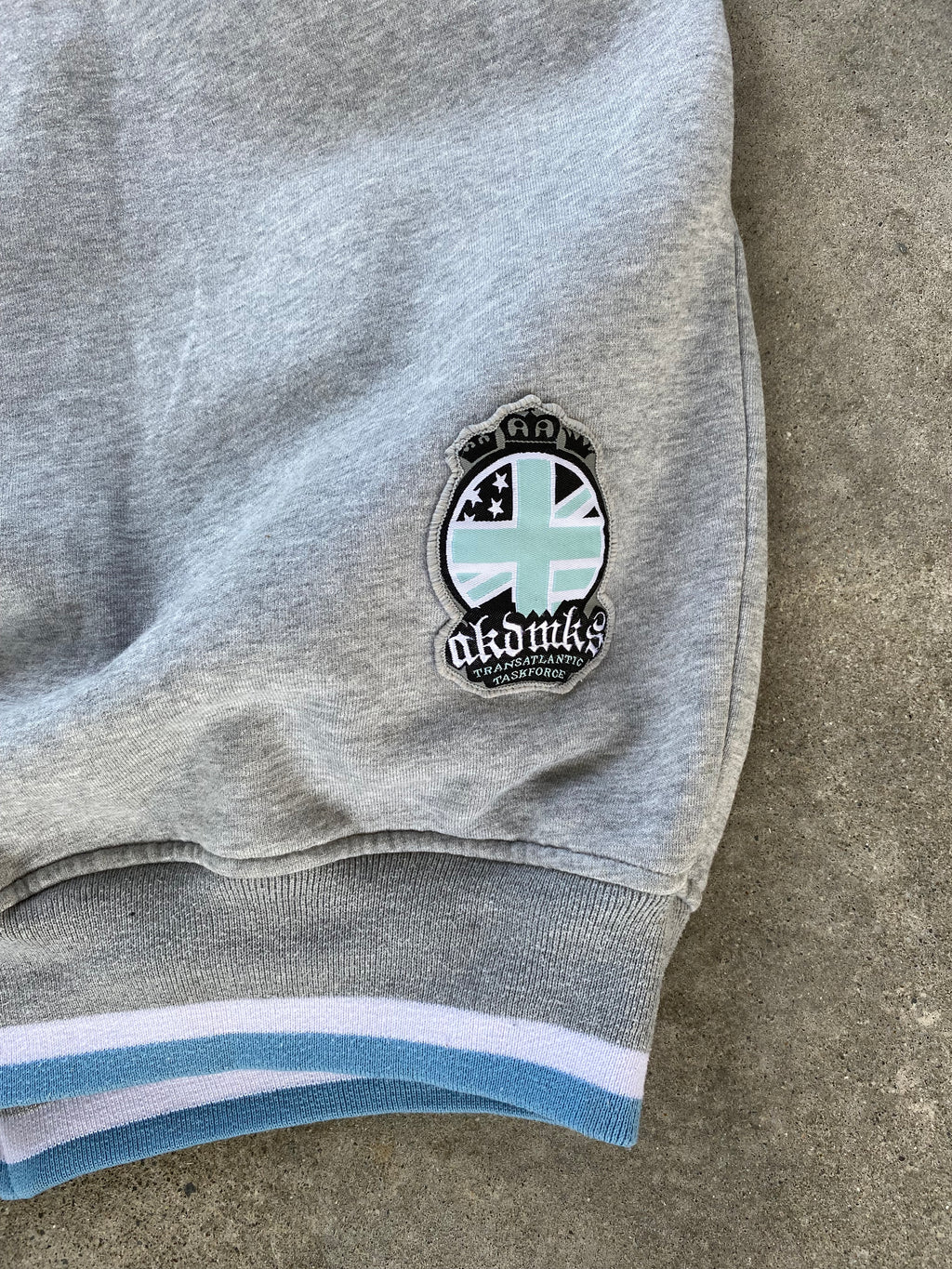akademiks zip hoodie “2xl