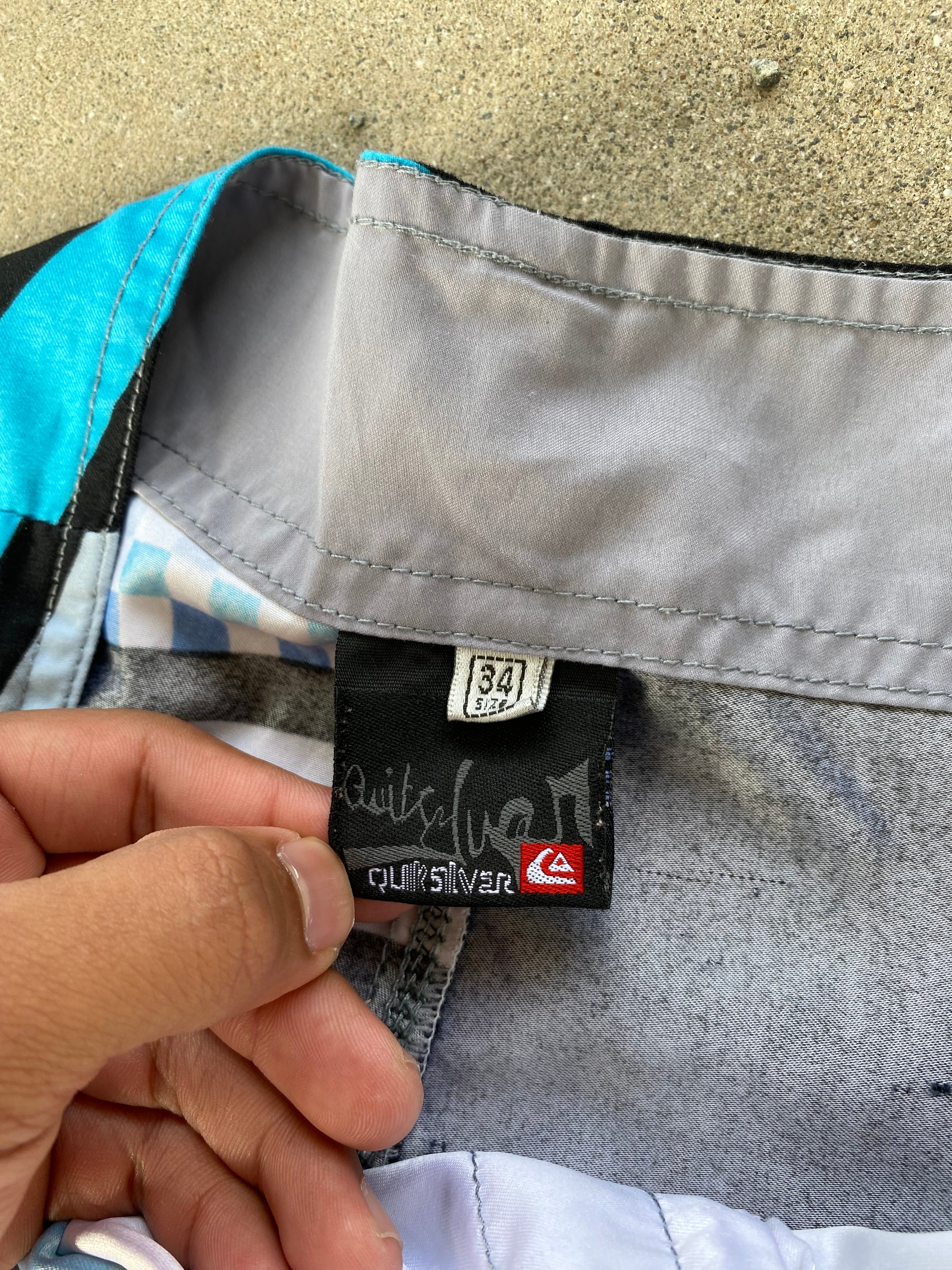 quicksilver boardies-34”