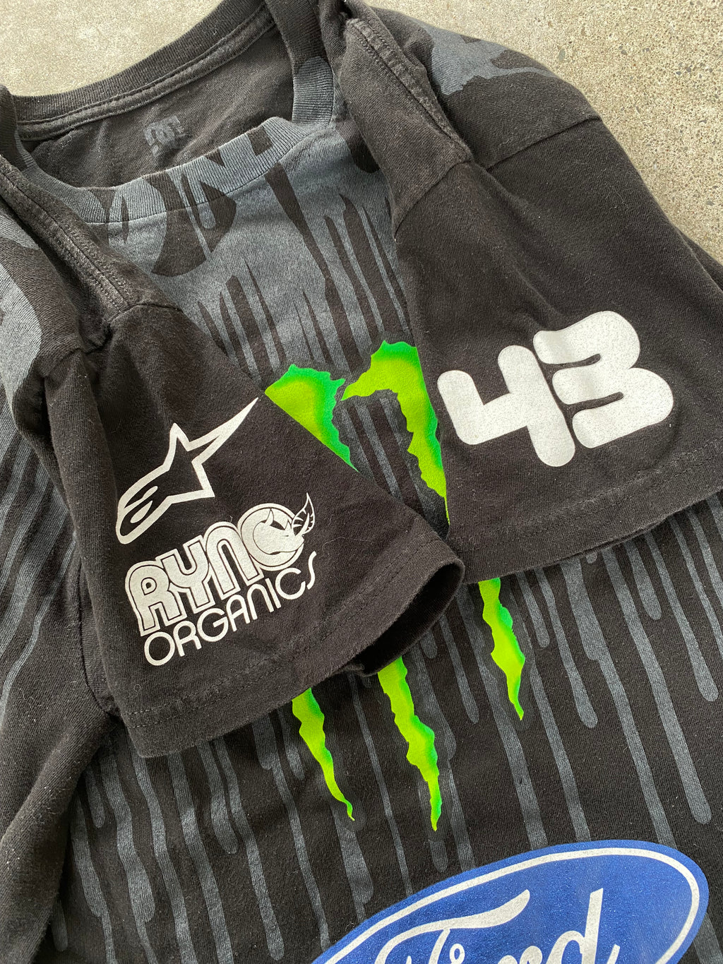 holy grail dc x monster tee “M