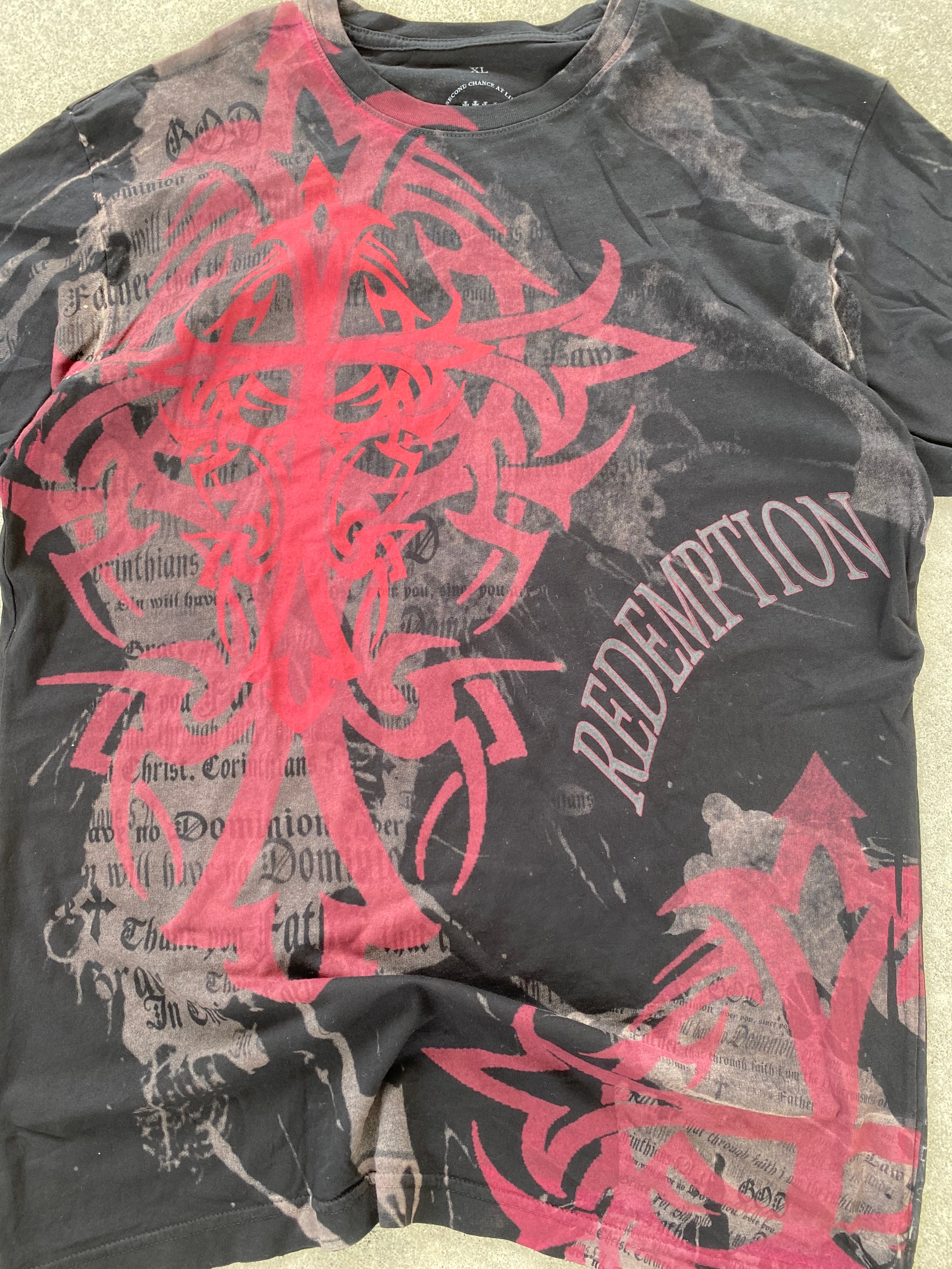 redemption aop tee-XL”
