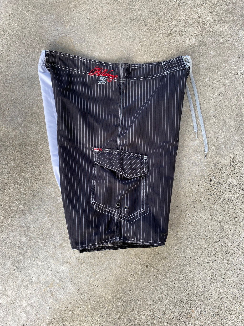 billabong skull boardies-36”