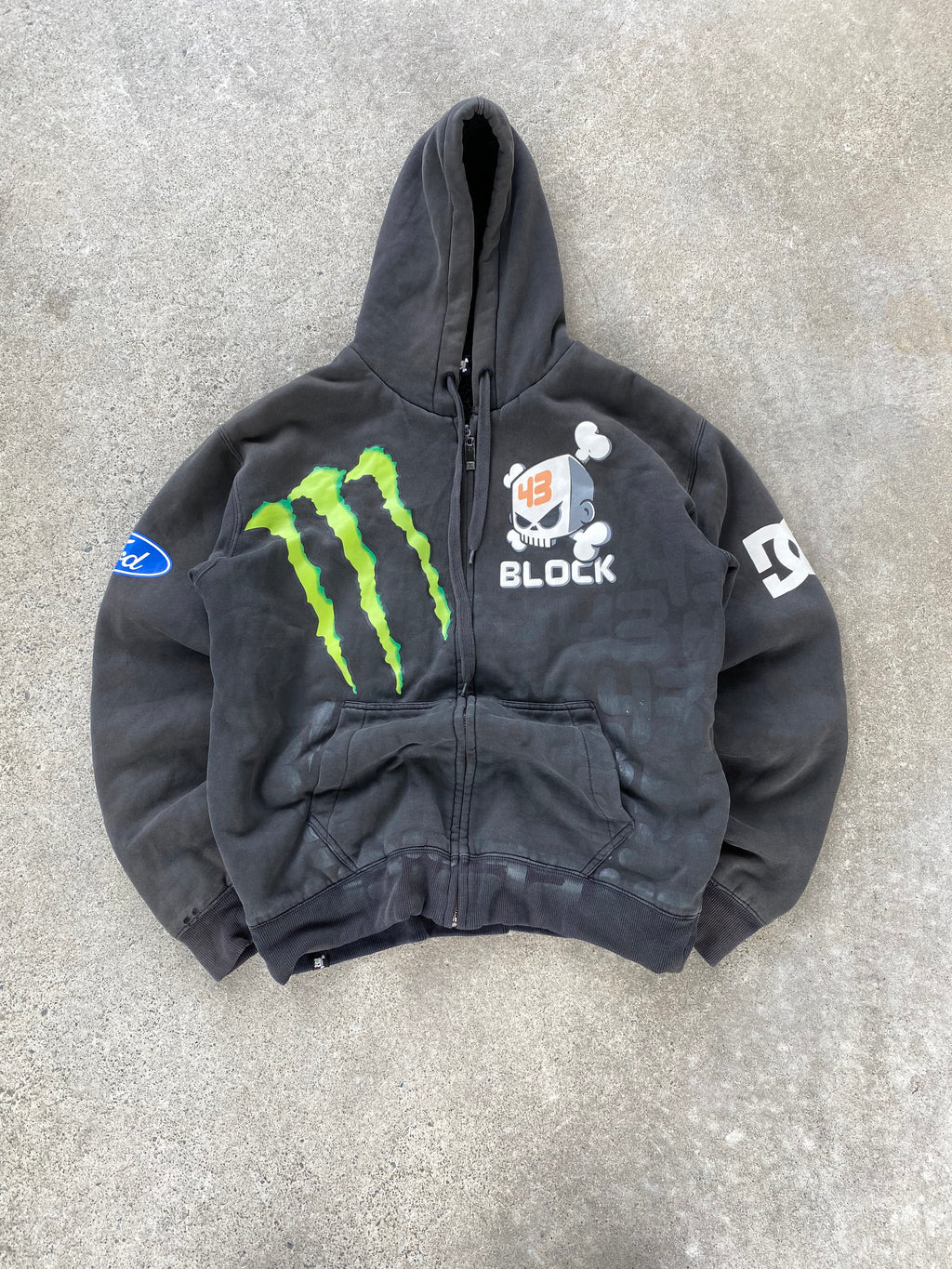 insaanee fur monster x dc zip hoodie “L