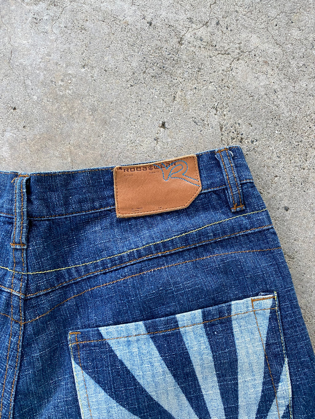 rocawear fat jorts-32”