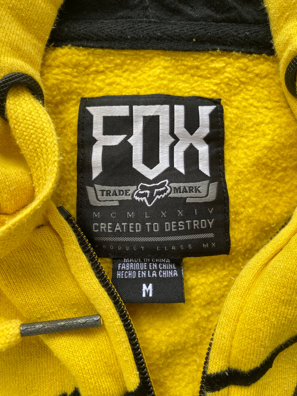 fox zip hoodie “M