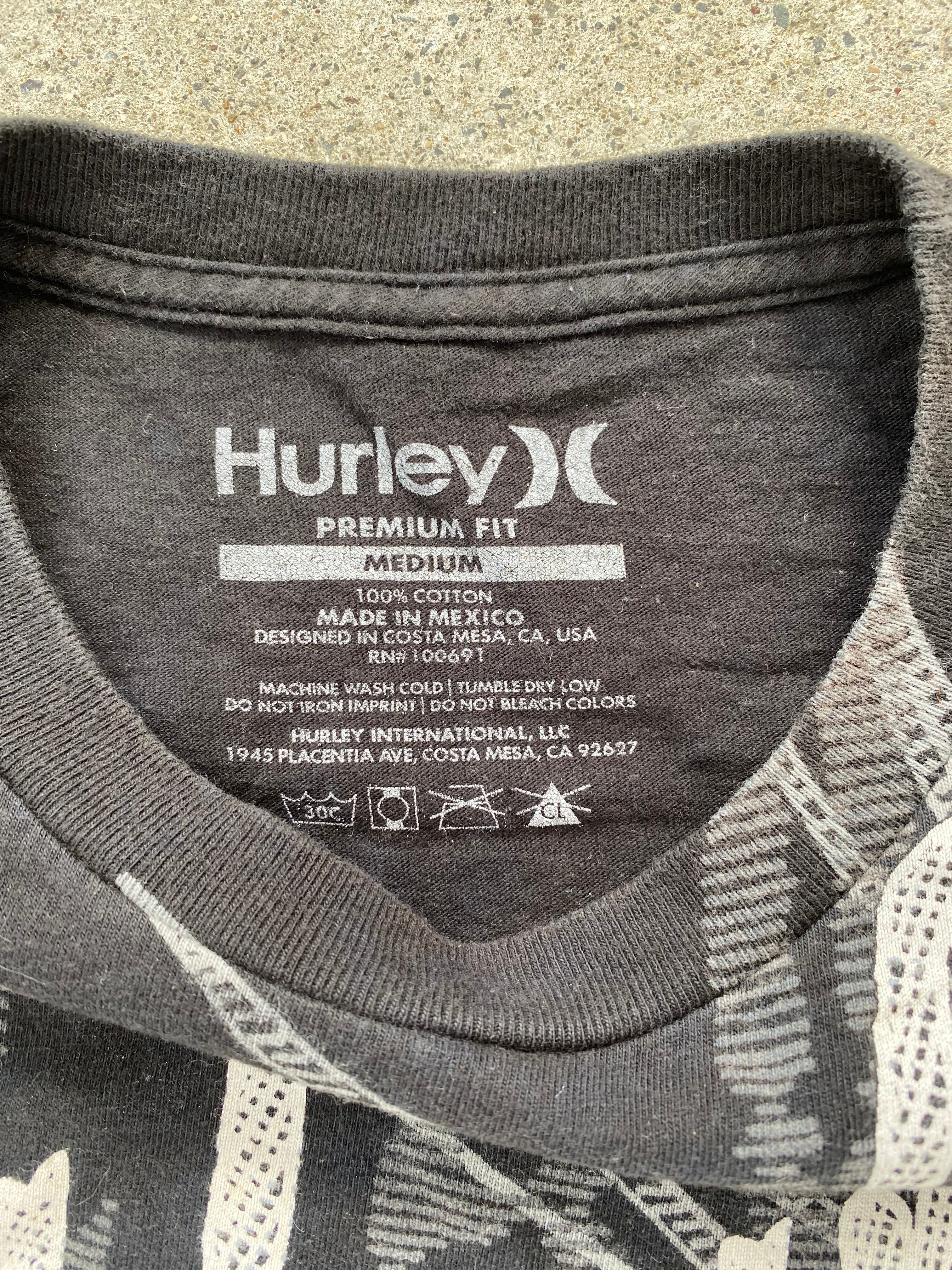 hurley tee-M”